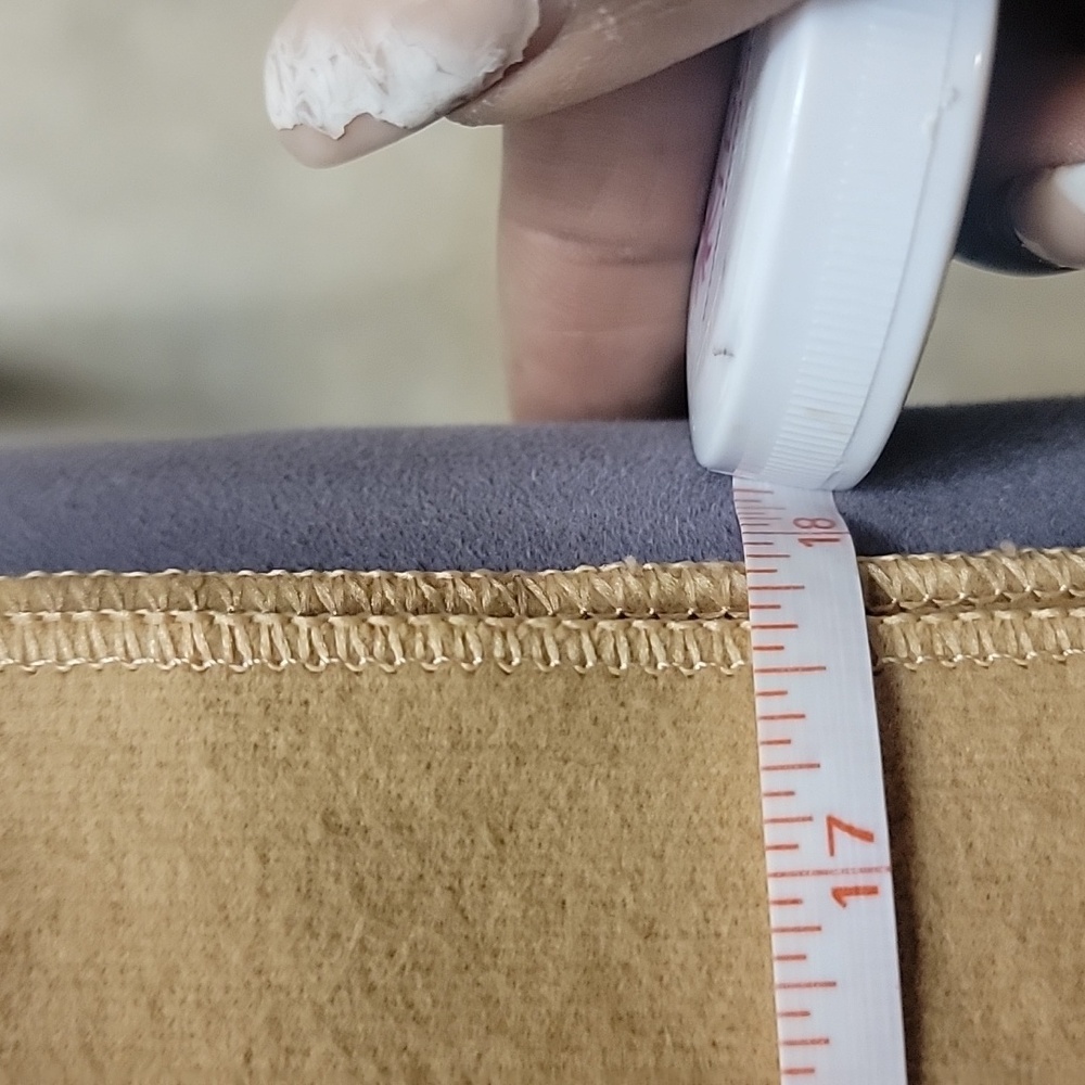 LV DUST - Picture 5 of 12